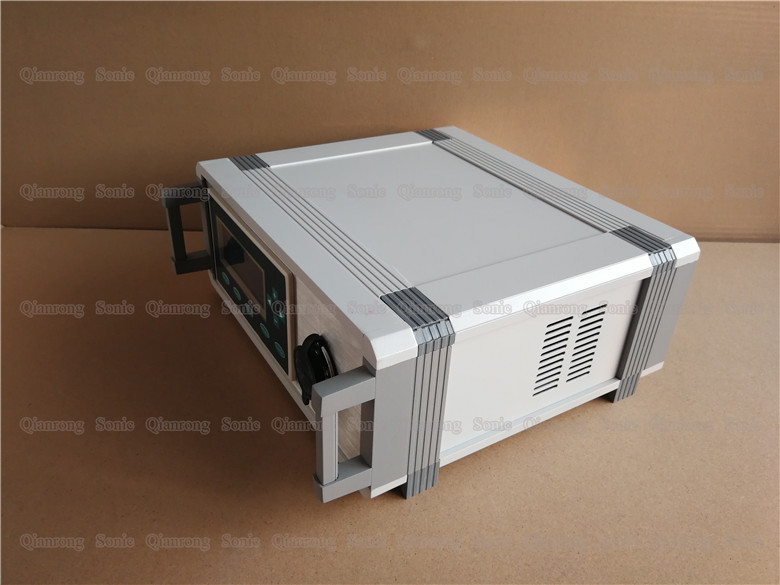 Compact Ultrasonic Digital Generator For 28Khz Hand - Held Spot Welding Machine